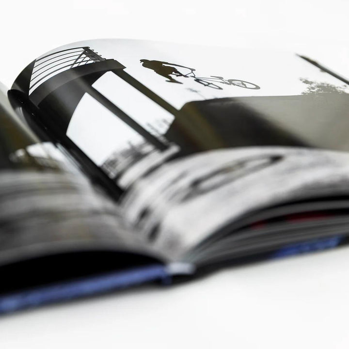 Maintain IV.V - Derailed Book and DVD Combo