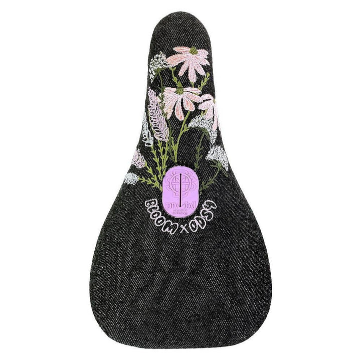 Odyssey x Bloom Pivotal Seat