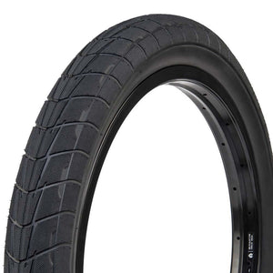 Eclat Predator Tyre