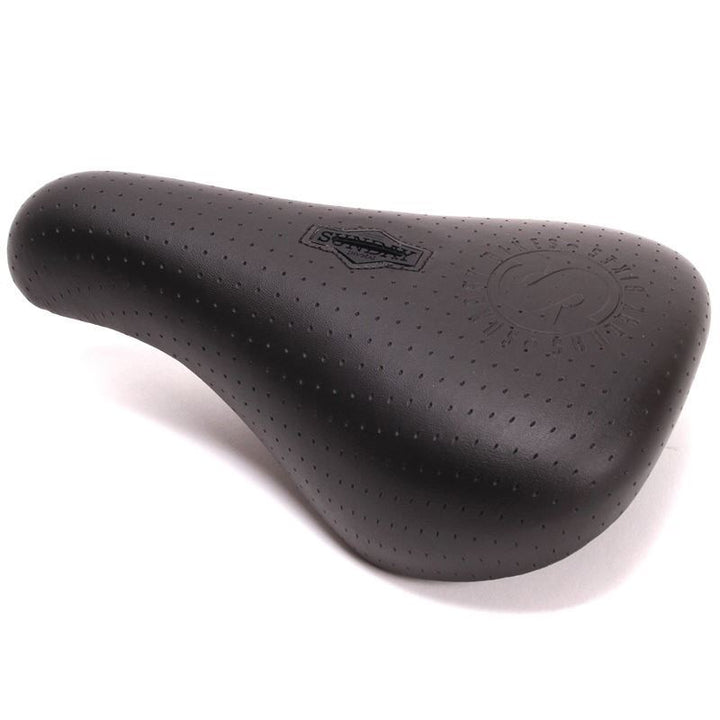 Sunday S Badge Pivotal Seat