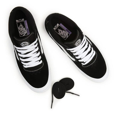 Van black on sale and white shoes