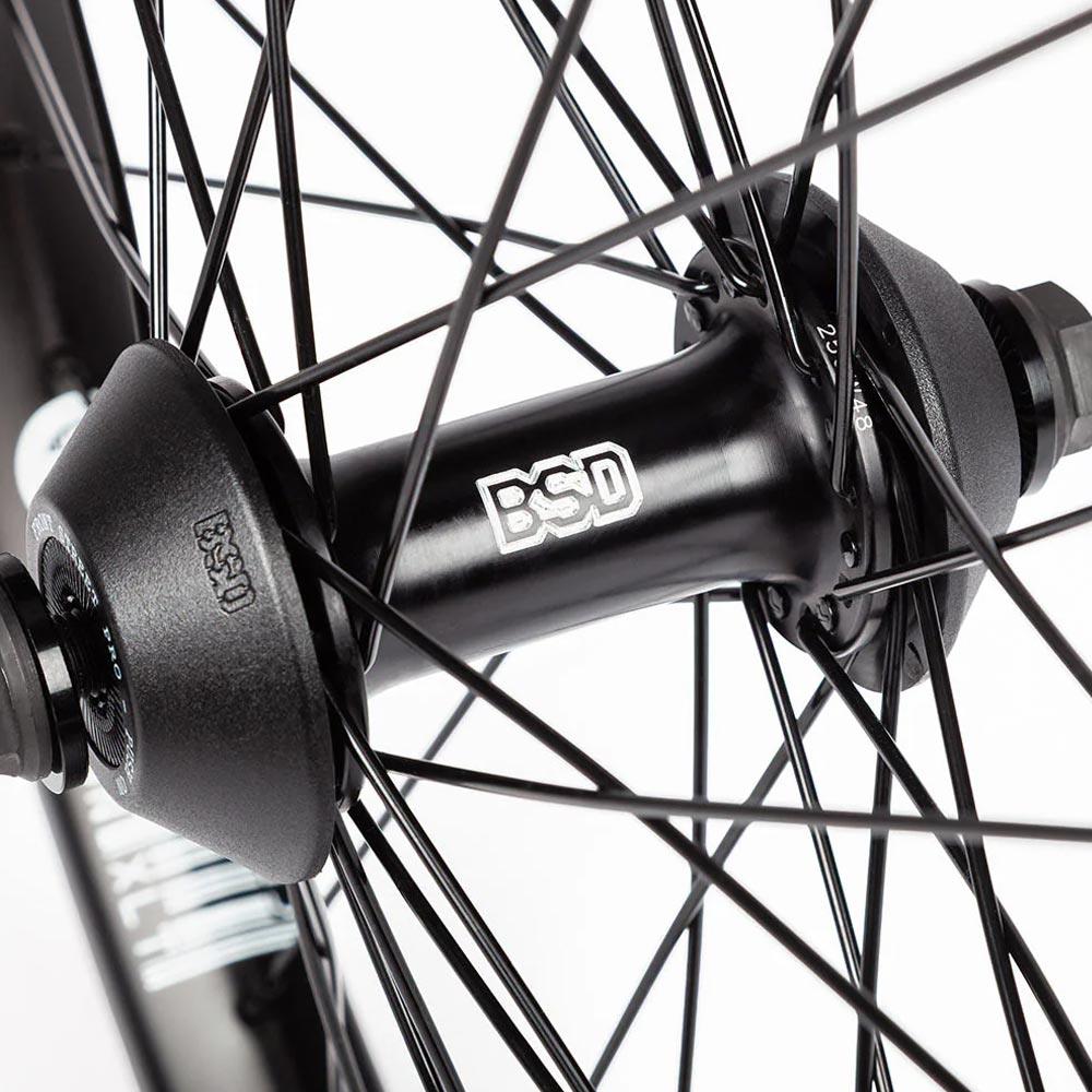 BSD CRBN-XLT Front Street Pro Wheel with Guards