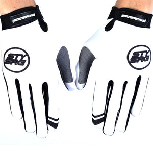 Stay Strong Staple 2 Gloves - White