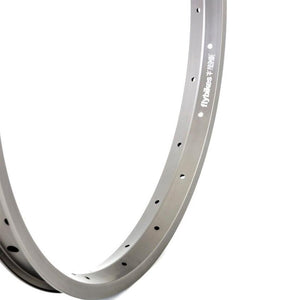 Fly Piramide Rim
